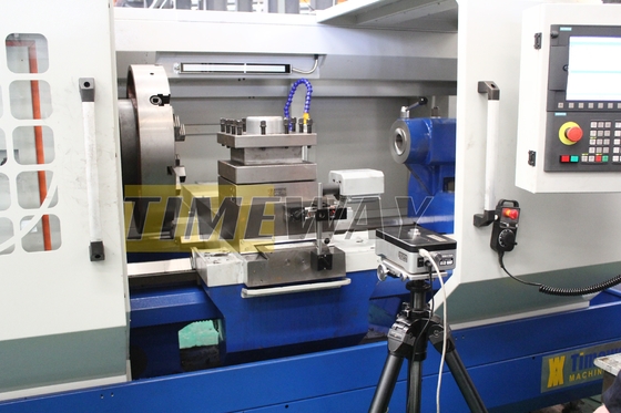 QK-255F シリーズ CNC オイルカントリー ローテルパイプスレッド加工センター 420mm X 軸移動