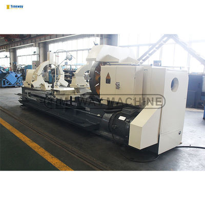 生産中の最大回転長さ2800mmの水平重量回転機