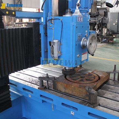 ユニバーサルメタルフレーシングマシン 82 505 r.pm 1200 KG 高速で競争力のある