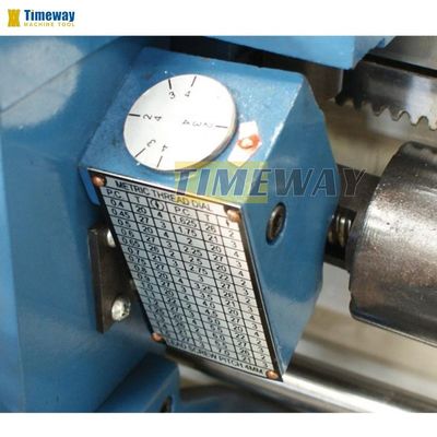 メタルターンマシンとマックス. ベッド上をスイング 356mmとマックス. 作業部品の長さ 1000mm