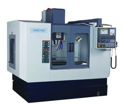 500kg 負荷容量 VMC745 CNC フリース 機械 金属の垂直加工センター