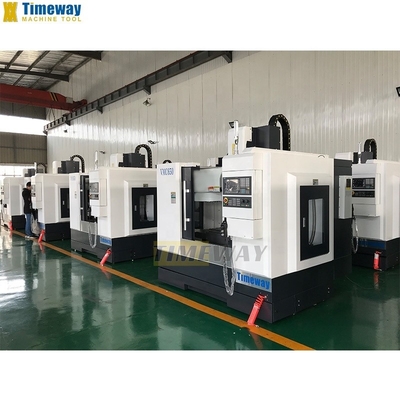 500kg 負荷容量 VMC745 CNC フリース 機械 金属の垂直加工センター