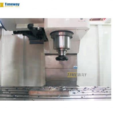 高精度垂直加工センター 単スペンドル 900x1800 mm テーブルサイズ