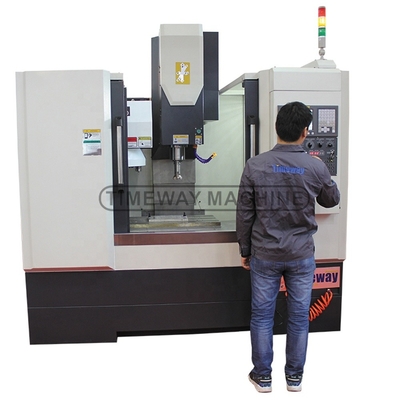 テーブルサイズ1000*420mmのCNCフレーシングマシンVMC650G 3軸垂直製造