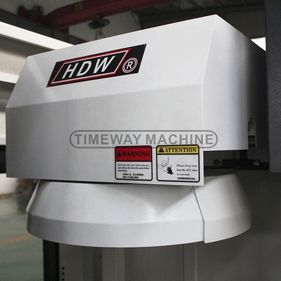 テーブルサイズ1000*420mmのCNCフレーシングマシンVMC650G 3軸垂直製造