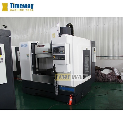 420x800mm 作業台 サイズ Vmc650 3 軸 Cnc 垂直加工センター 金属磨削