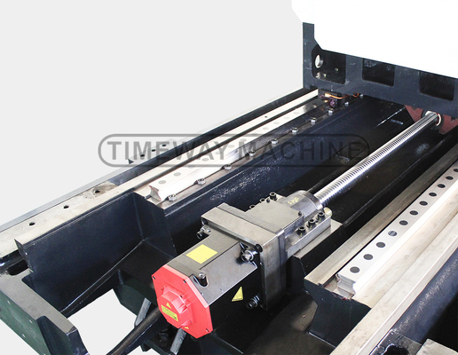 15/18.5kW スピンドルモーターパワー T型 CNC水平加工センター HMC 630 金属用