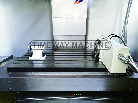 700mm テーブル 旅行 VMC1270L 高硬度 垂直 フレッシング マシン CNC 機械