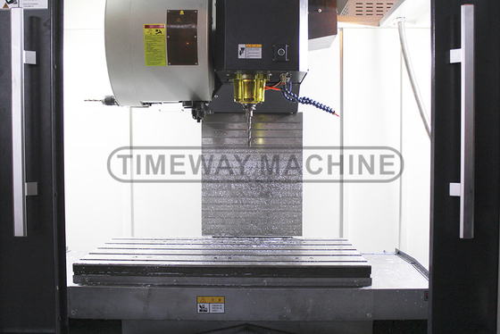 高精度 ±0.003mm 位置位置精度を持つ垂直 CNC フリースマシン VMC1160G