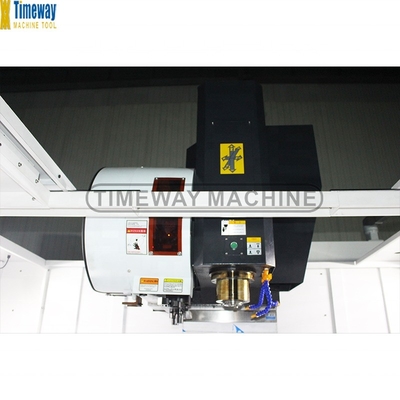 1300mm X軸 移動 CNC 3 軸 垂直加工センター Fanuc/シエメンズコントローラ